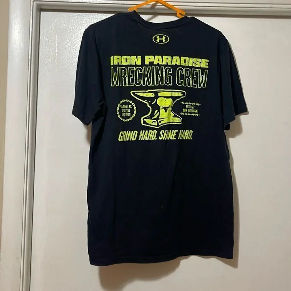 Under Armour, iron Paradise shirt size medium